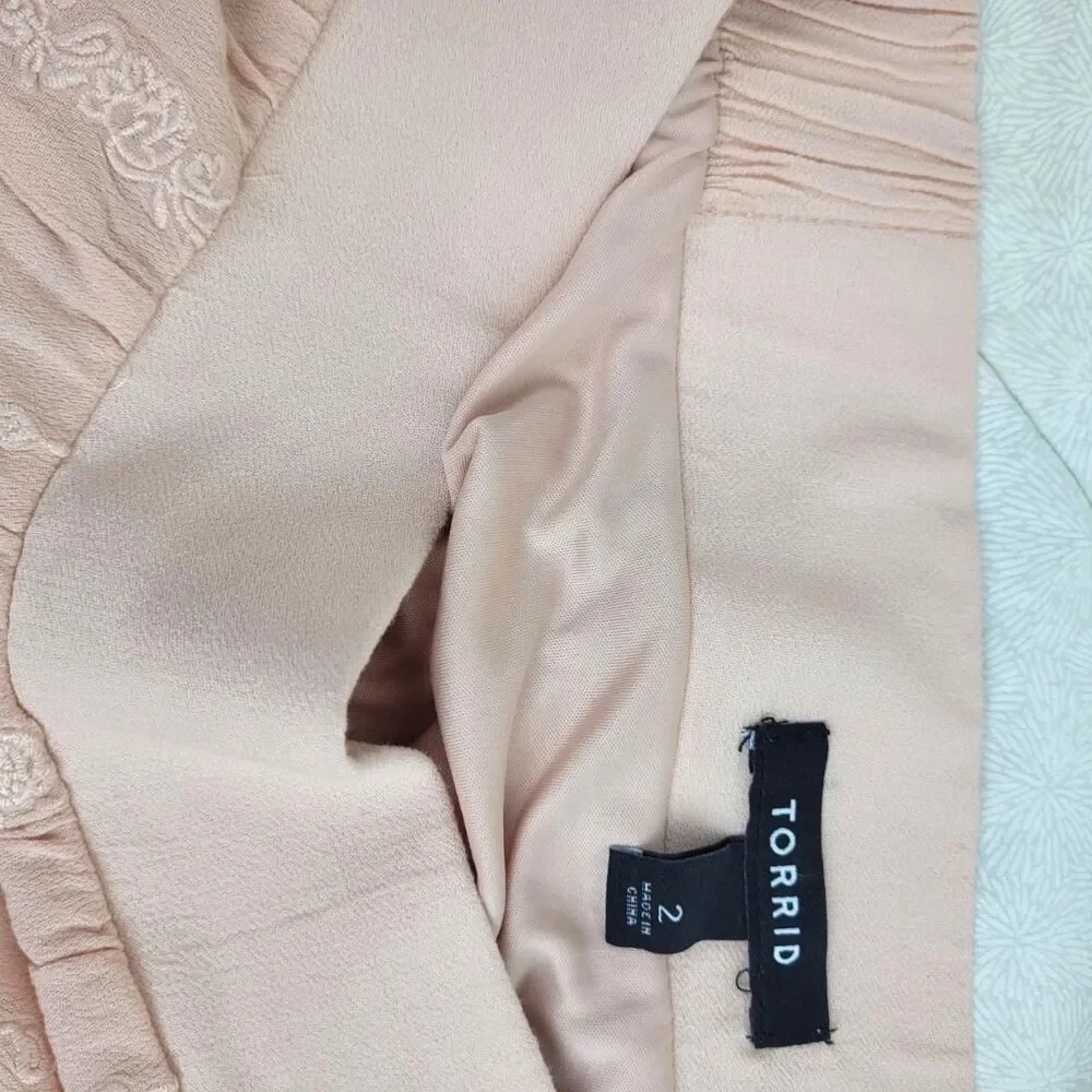 Torrid Women's Blush Pink Embroidered Skater Skirt Sz 2X fairy whimsy cottage